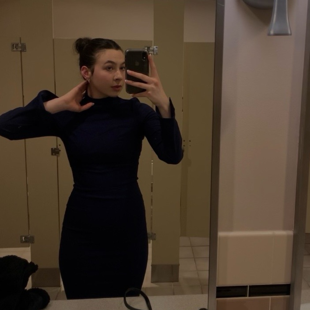 Meet your Posher, Claire